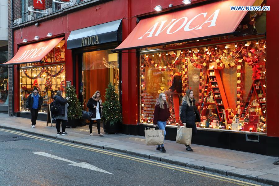 Christmas shopping season booms in downtown Dublin, Ireland - Xinhua