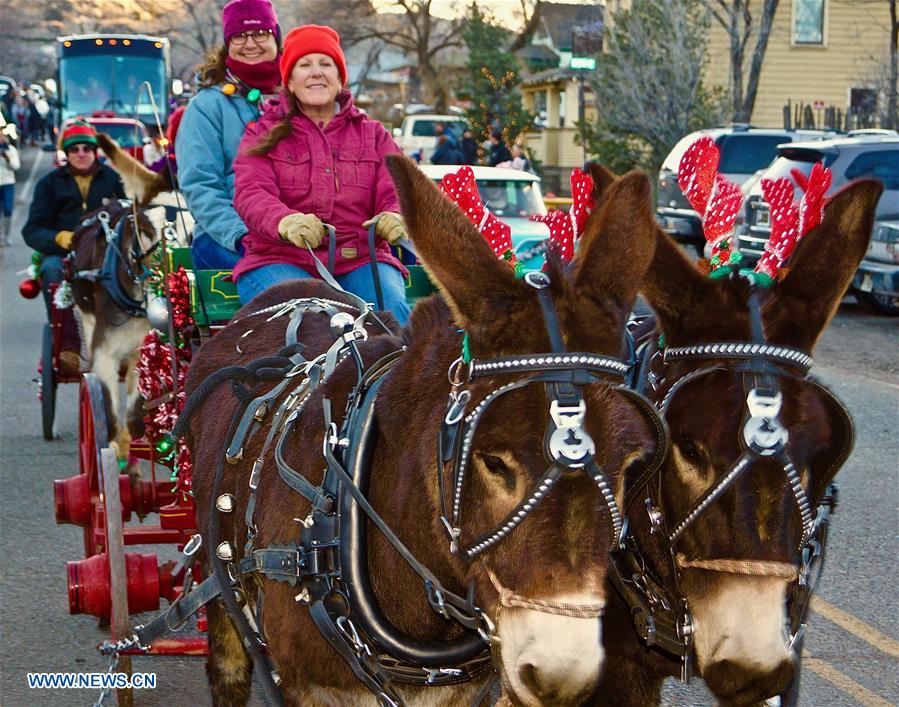 Feature Christmas parade in New Mexico ghost town Xinhua English