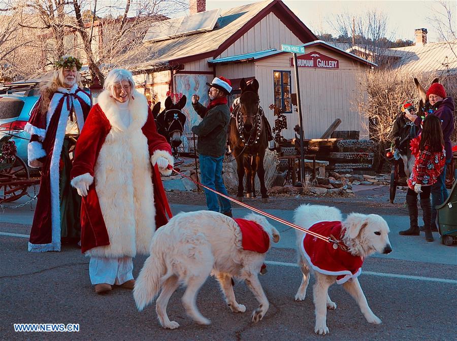 U.S.-NEW MEXICO-CHRISTMAS PARADE