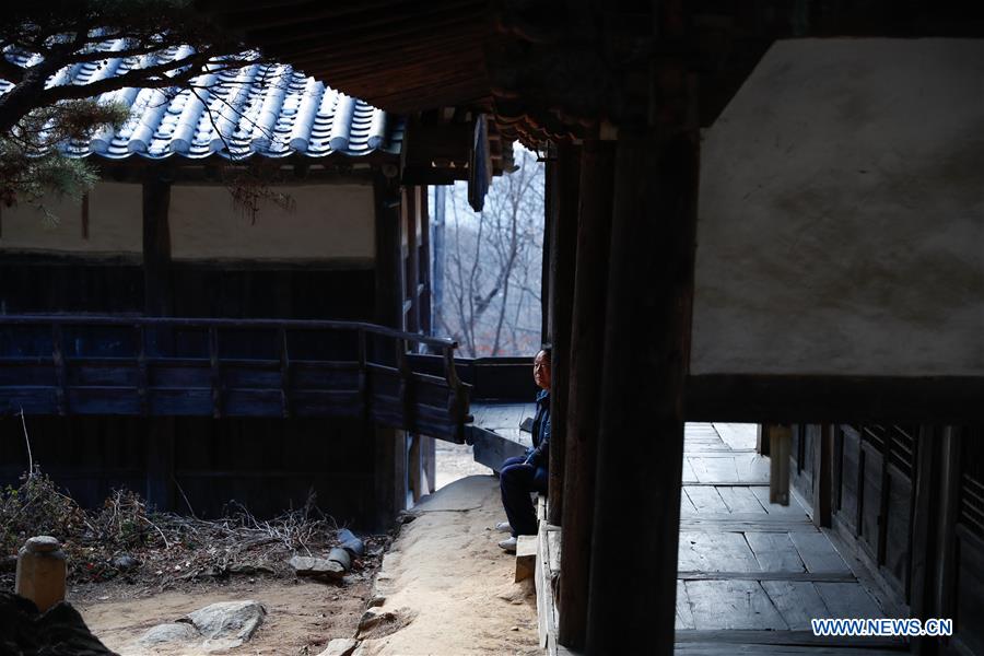 SOUTH KOREA-GYEONGSANGBUK-DO-ANDONG-BONGJEONGSA TEMPLE