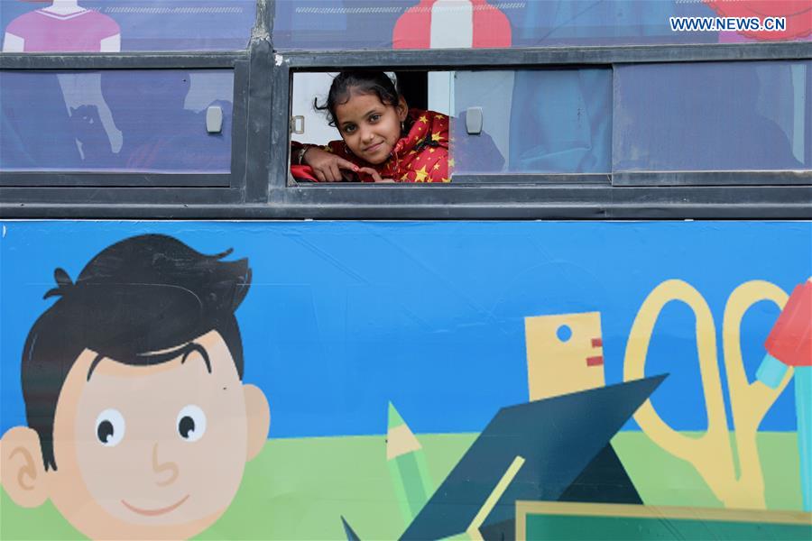 IRAQ-BAGHDAD-DISPLACED CHILDREN-MOBILE BUS SCHOOL