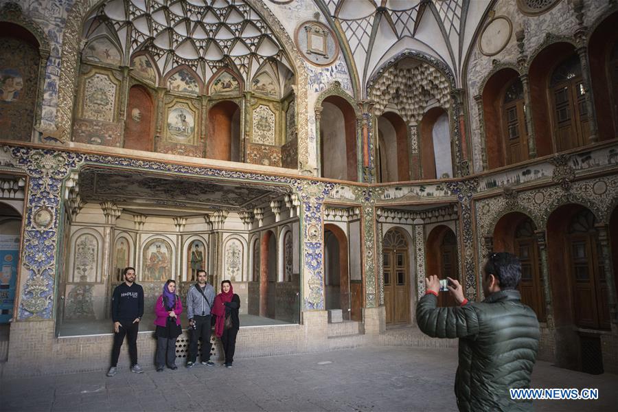 IRAN-KASHAN-LANDMARK-SCENERY