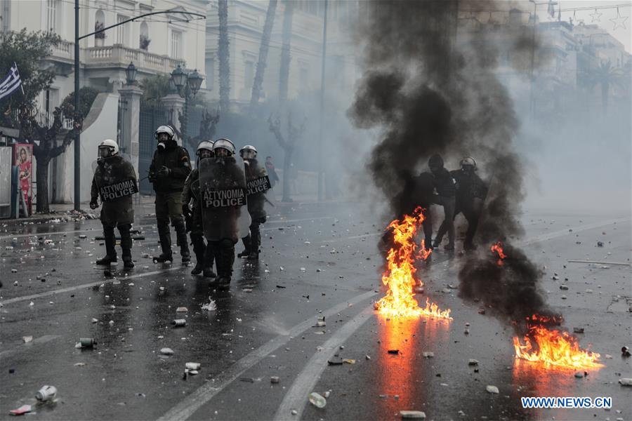 GREECE-ATHENS-RALLY-MACEDONIA-NAME DEAL-CLASHES