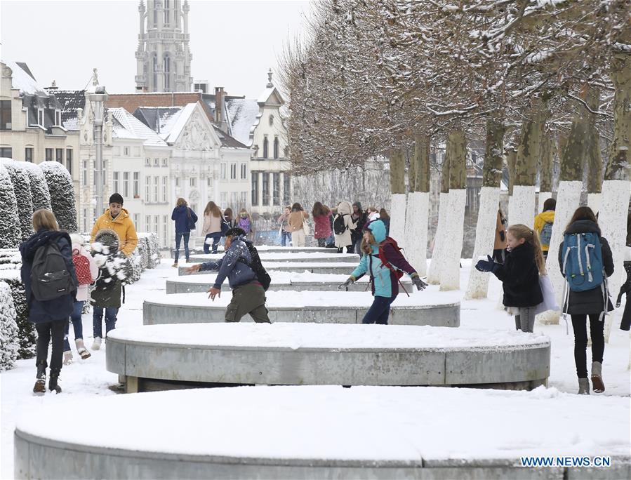 BELGIUM-BRUSSELS-SNOW
