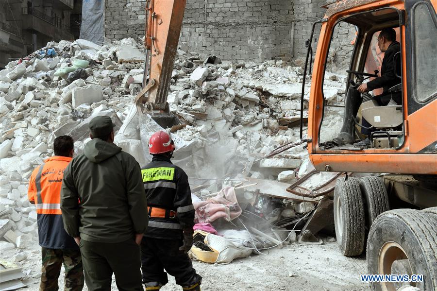 SYRIA-ALEPPO-BUILDING-COLLAPSE