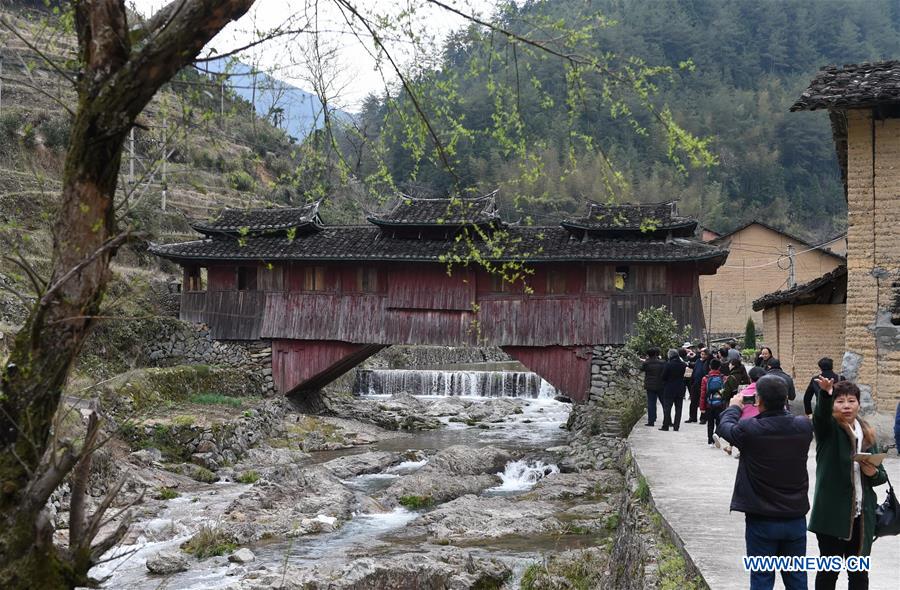 CHINA-FUJIAN-ARCHITECTURE-WOODEN-ROOFED ARCH BRIDGE (CN)