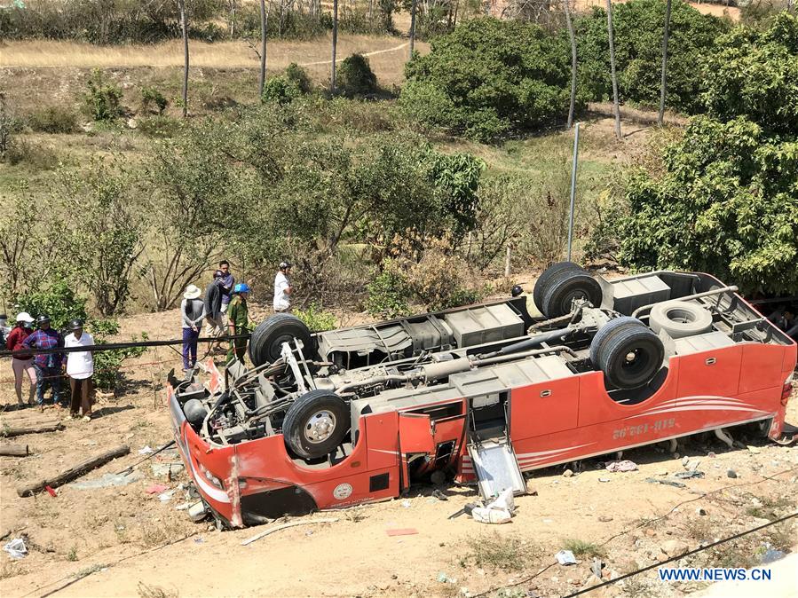 VIETNAM-BINH THUAN-COACH ACCIDENT