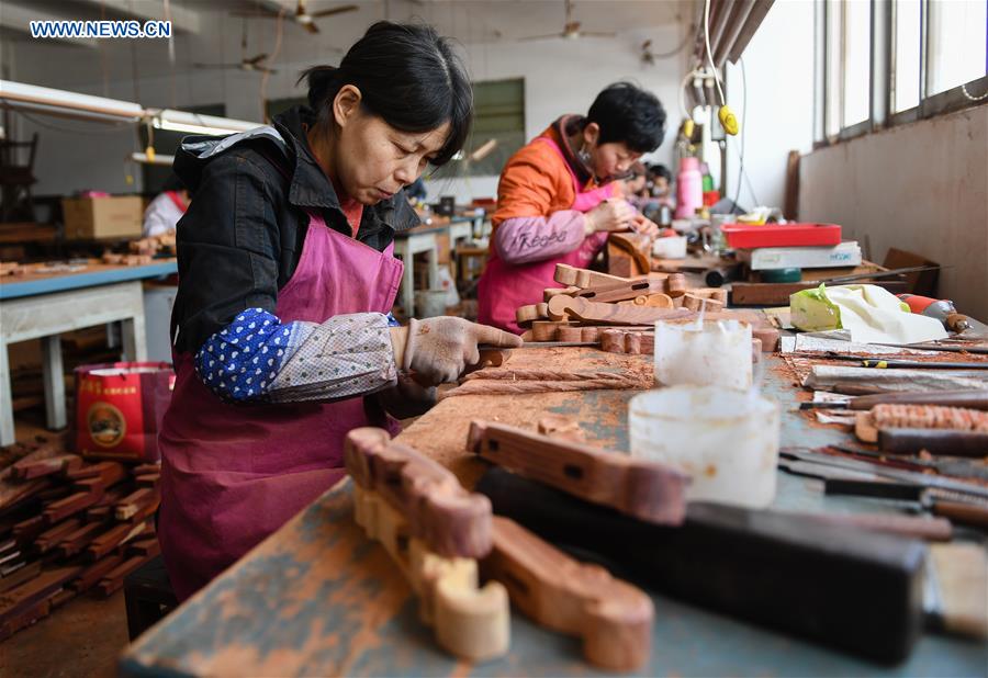 CHINA-SUZHOU-ROSEWOOD-CARVING (CN)