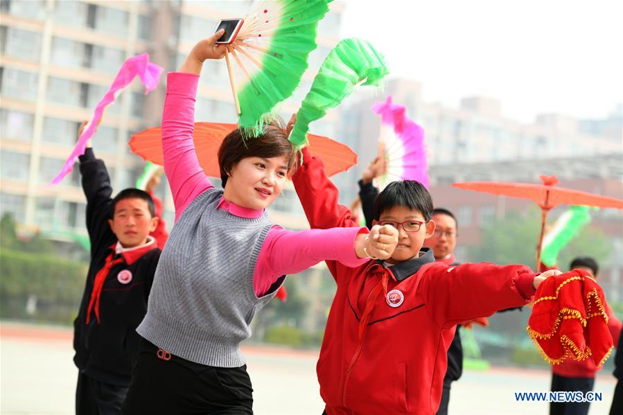 #CHINA-HEBEI-SHIJIAZHUANG-FOLK DANCE (CN)