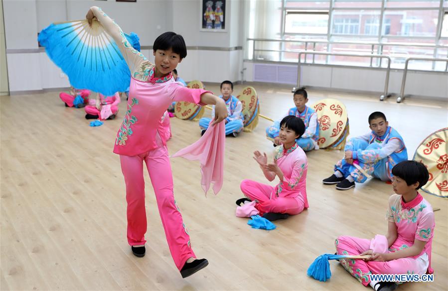 #CHINA-HEBEI-SHIJIAZHUANG-FOLK DANCE (CN)