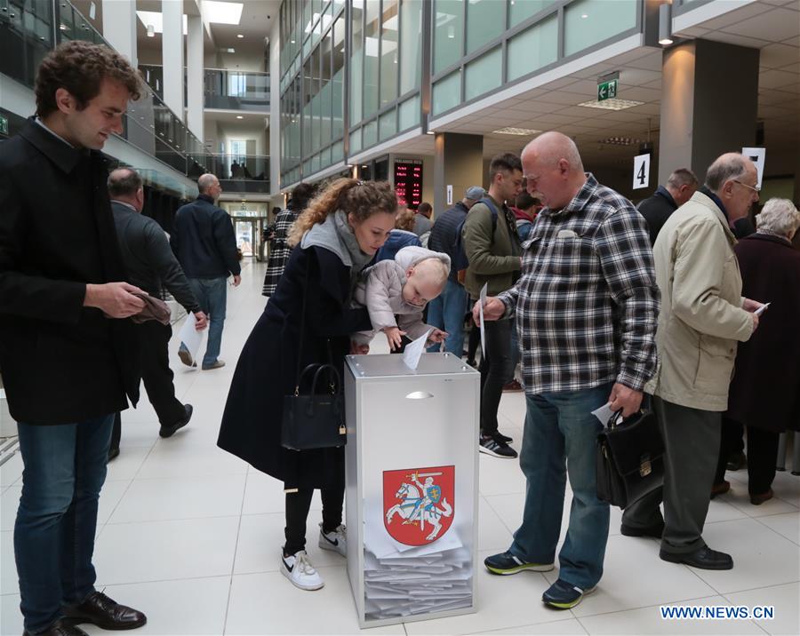 LITHUANIA-VILNIUS-PRESIDENTIAL ELECTIONS-ADVANCE VOTING