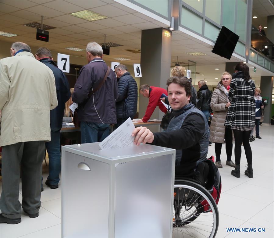 LITHUANIA-VILNIUS-PRESIDENTIAL ELECTIONS-ADVANCE VOTING