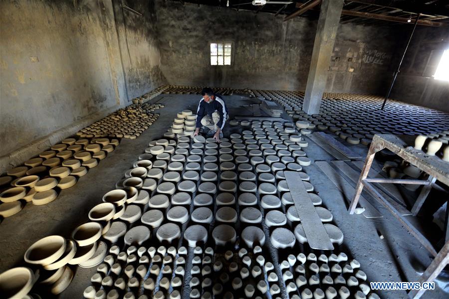 JORDAN-AMMAN-POTTERY