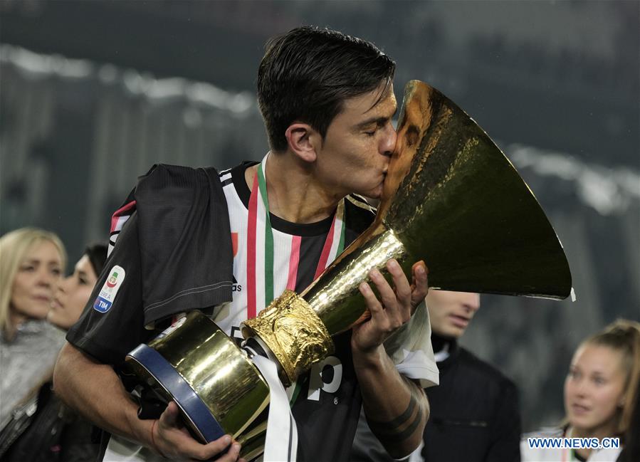 (SP)ITALY-TURIN-SOCCER-SERIE A-JUVENTUS-TROPHY CEREMONY