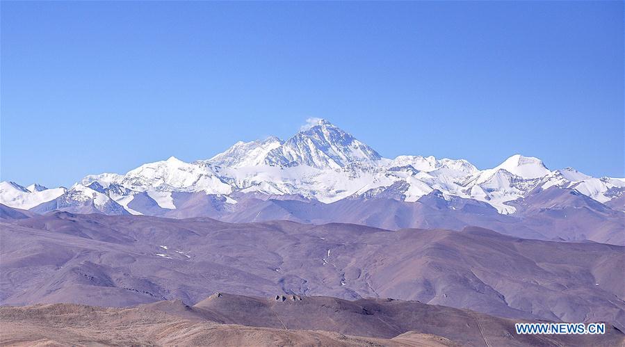 CHINA-TIBET-MOUNT QOMOLANGMA-SCENERY (CN)