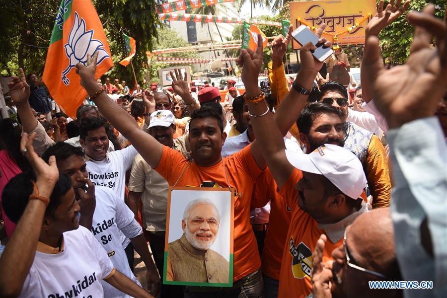 INDIA-MUMBAI-ELECTION-BJP-CELEBRATION