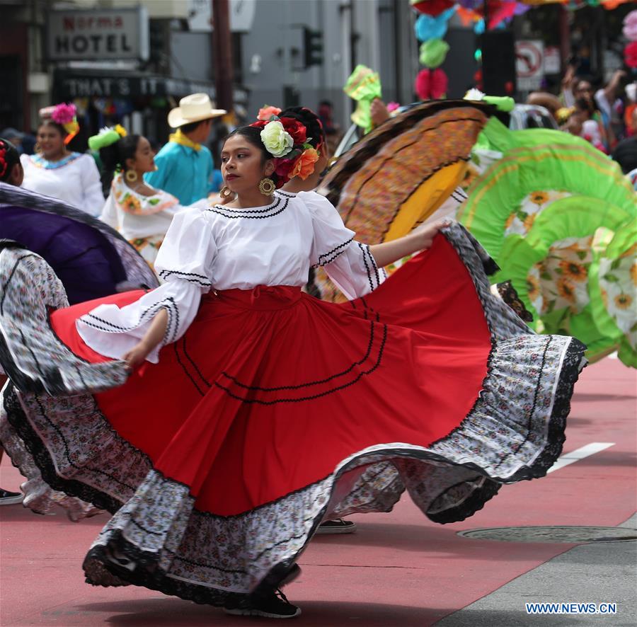 U.S.-SAN FRANCISCO-CARNIVAL