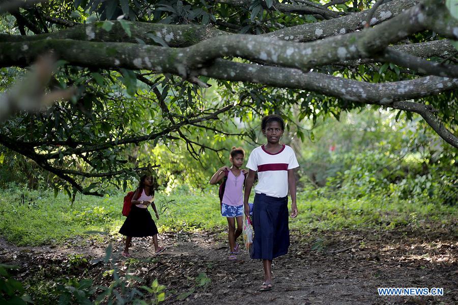 PHILIPPINES-PAMPANGA PROVINCE-FIRST DAY OF SCHOOL