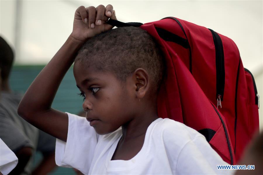 PHILIPPINES-PAMPANGA PROVINCE-FIRST DAY OF SCHOOL