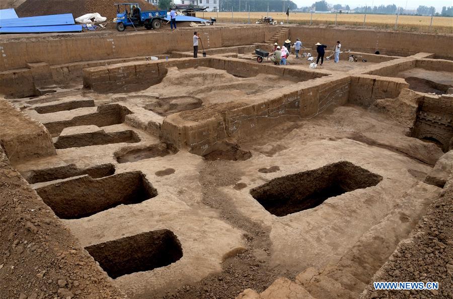 CHINA-HENAN-ANYANG-ANCIENT BRONZEWARE ARTISANS-FAMILY TOMB-IDENTIFICATION (CN)