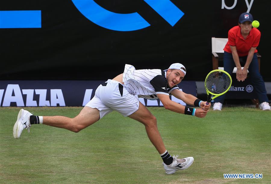 (SP)GERMANY-STUTTGART-TENNIS-MERCEDES CUP-QUARTERFINALS-JAN-LENNARD STRUFF VS LUCAS POUILLE