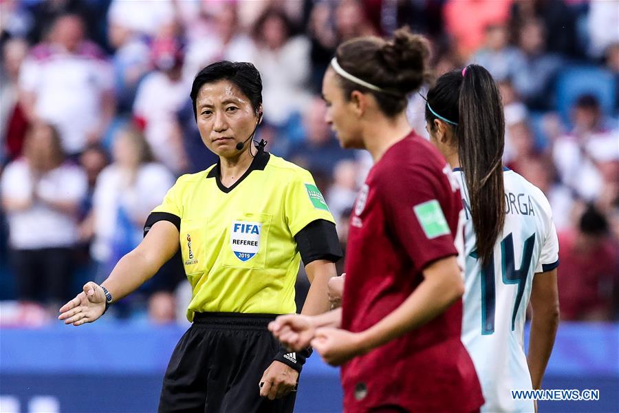 #(SP)FRANCE-RENNES-2019 FIFA WOMEN'S WORLD CUP-GROUP D-REFEREE