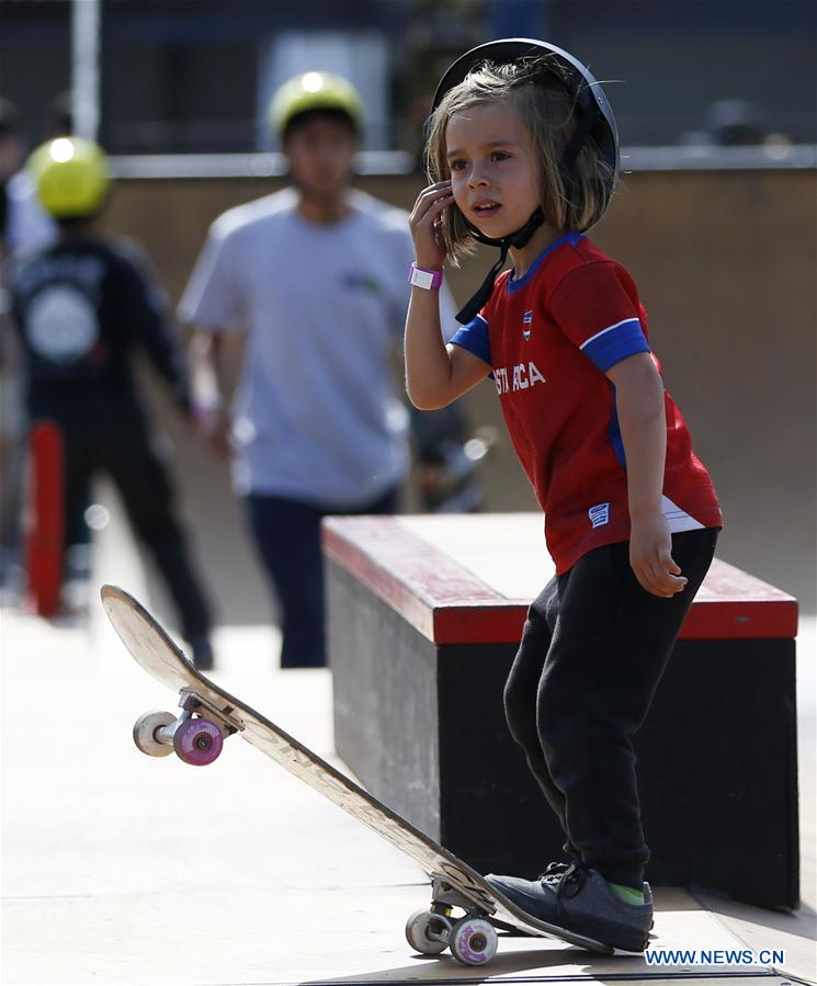 (SP)U.S.-LOS ANGELES-DEW TOUR-SKATEBOARDERS