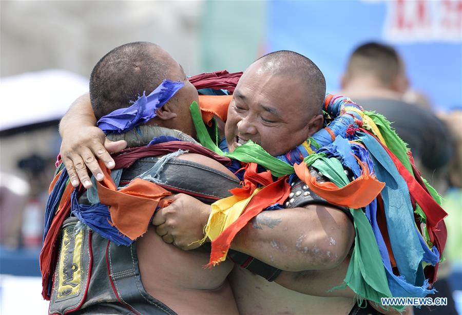 Mongolian Wrestling Competition Held In Hohot North China Xinhua