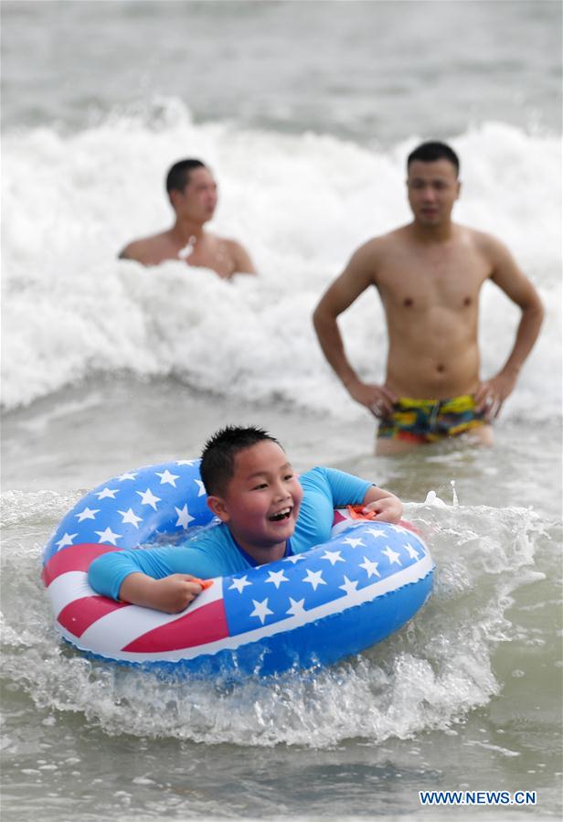 CHINA-GUANGXI-BEIHAI-SUMMER-WATER (CN)