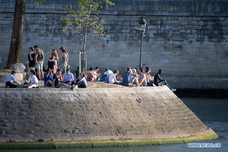 FRANCE-PARIS-HEAT WAVE