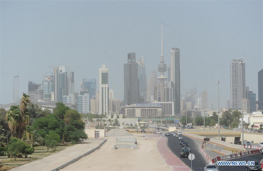 KUWAIT-KUWAIT CITY-DUST