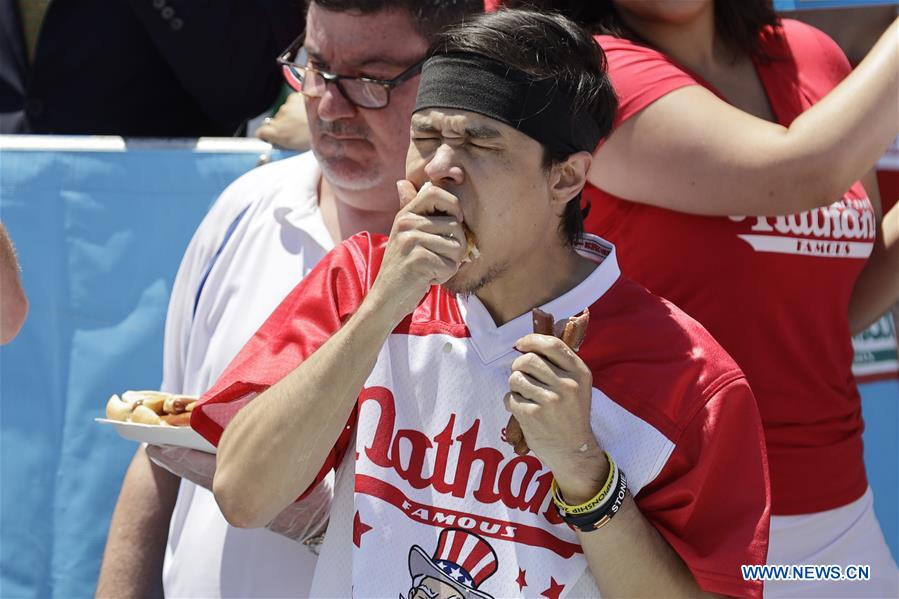 U.S.-NEW YORK-HOT DOG EATING CONTEST