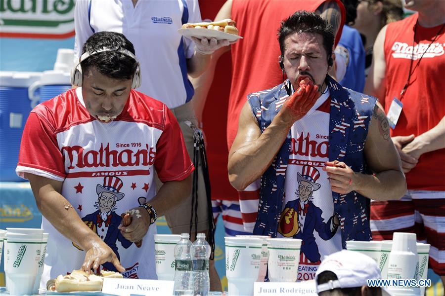 U.S.-NEW YORK-HOT DOG EATING CONTEST