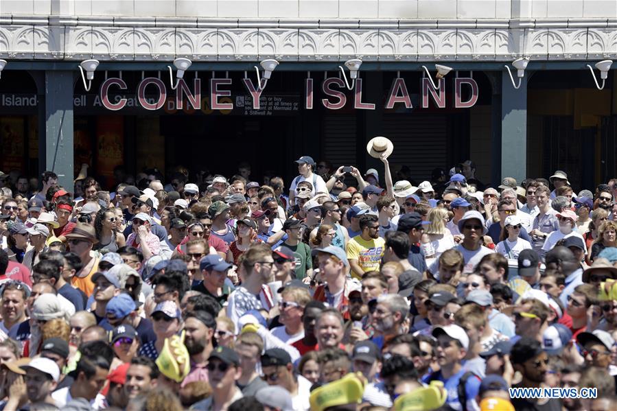 U.S.-NEW YORK-HOT DOG EATING CONTEST