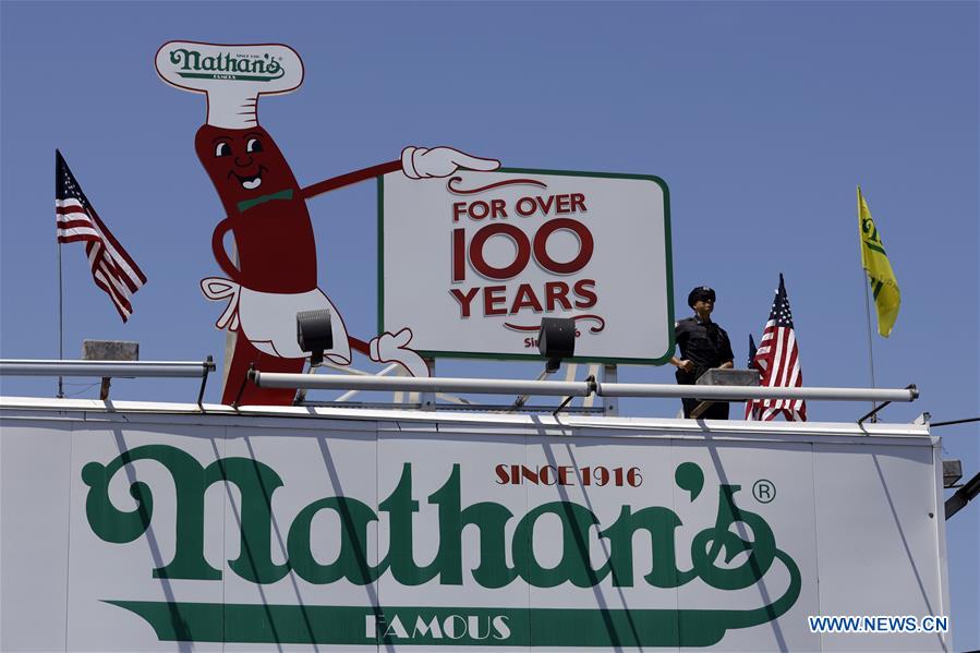 U.S.-NEW YORK-HOT DOG EATING CONTEST