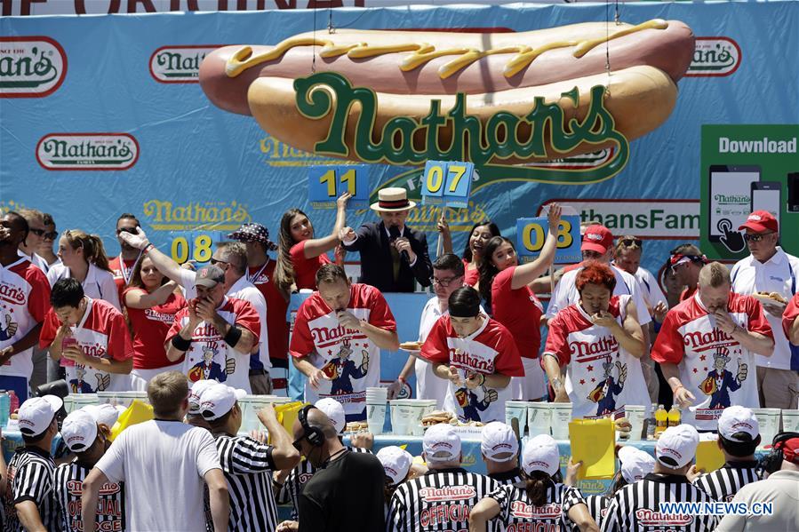 U.S.-NEW YORK-HOT DOG EATING CONTEST