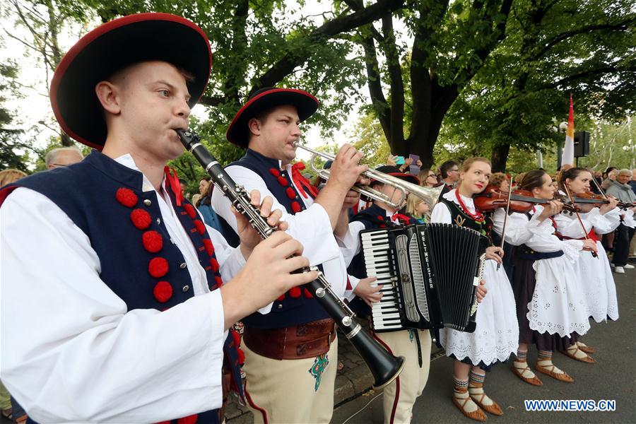  LATVIA-RIGA-INTERNATIONAL FOLK DANCE  FESTIVAL