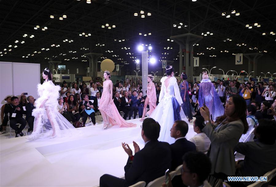 U.S.-NEW YORK-CHINA-TEXTILE AND APPAREL TRADE SHOW