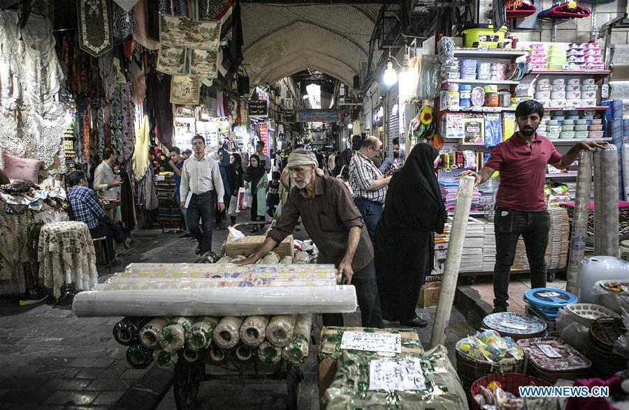 IRAN-TEHRAN-BAZAAR