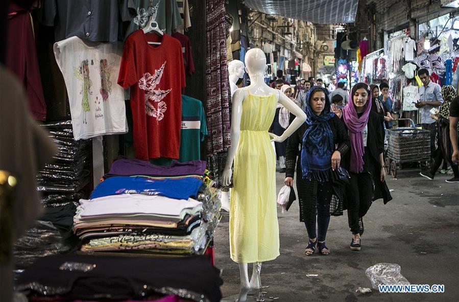 IRAN-TEHRAN-BAZAAR