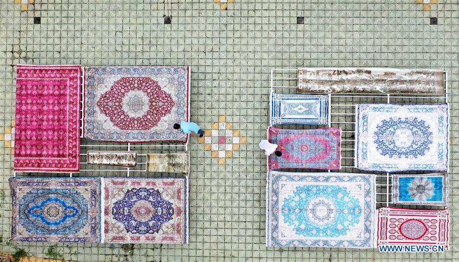 Across China: China-made Persian carpets to restore glory in modern era -  Xinhua