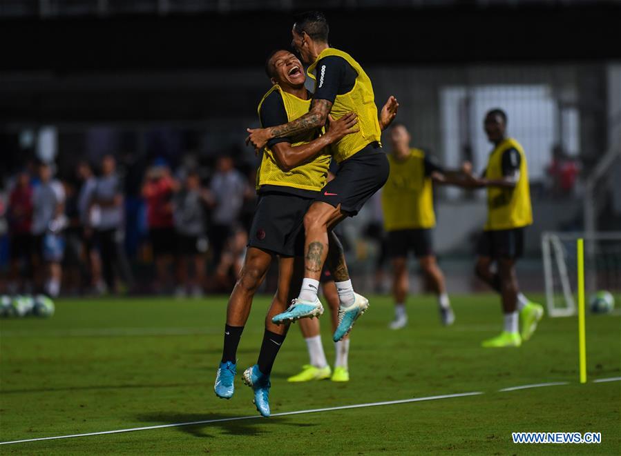 (SP)CHINA-SHENZHEN-FOOTBALL-CHAMPIONS TROPHY-PSG-TRAINING(CN)