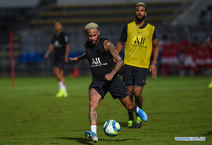 (SP)CHINA-SHENZHEN-FOOTBALL-CHAMPIONS TROPHY-PSG-TRAINING(CN)