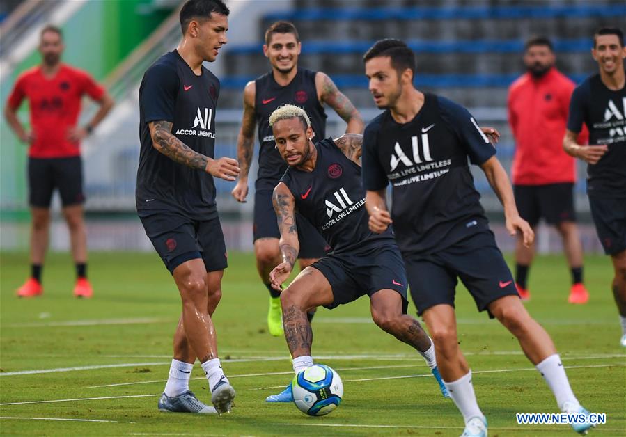 (SP)CHINA-SHENZHEN-FOOTBALL-CHAMPIONS TROPHY-PSG-TRAINING(CN)