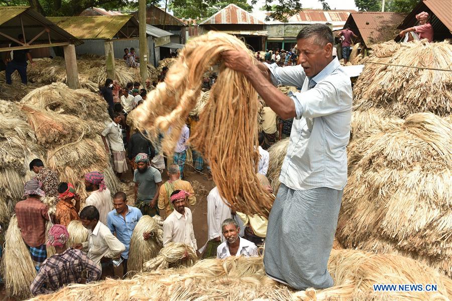 BANGLADESH-MANIKGANJ-WHOLESALE-JUTE-MARKET