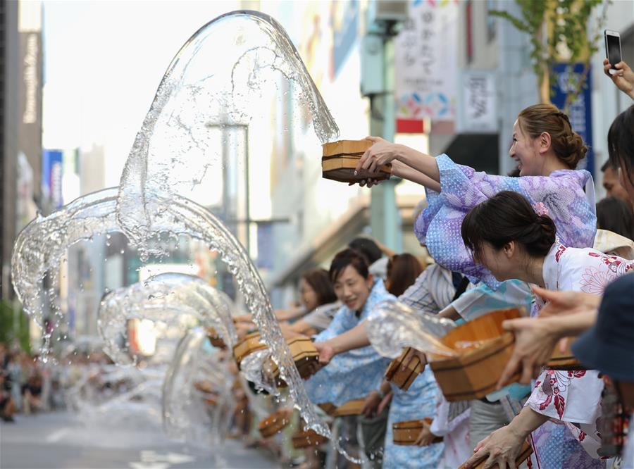 JAPAN-TOKYO-SUMMER-UCHIMIZU-SPLASH WATER