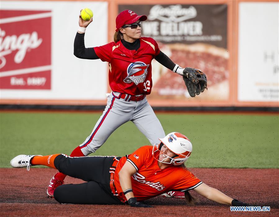 (SP)U.S.-ROSEMONT-SOFTBALL-CHICAGO BANDITS VS BEIJING EAGLES