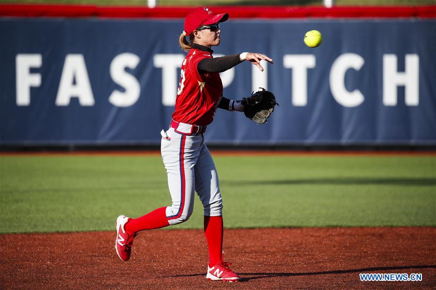 (SP)U.S.-ROSEMONT-SOFTBALL-CHICAGO BANDITS VS BEIJING EAGLES