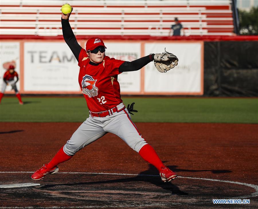 (SP)U.S.-ROSEMONT-SOFTBALL-CHICAGO BANDITS VS BEIJING EAGLES