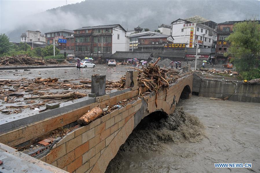 (SPOT NEWS)CHINA-SICHUAN-HEAVY RAIN-CASUALTY(CN)